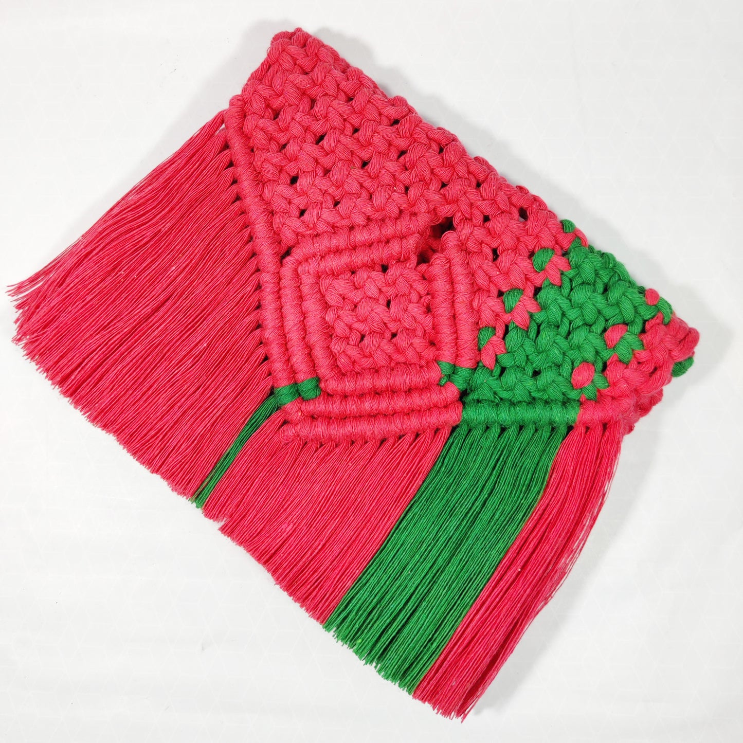 Chic & Sustainable – Macrame Sling Bag