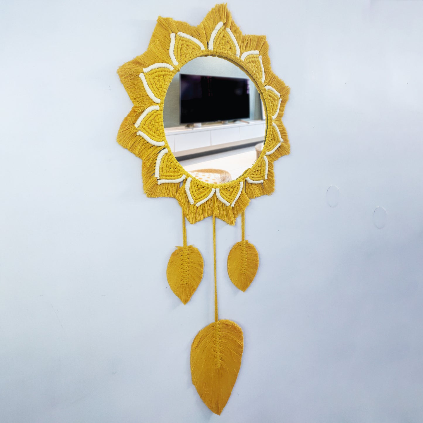 Leaf & Light – Macrame Mirror Wall Hanging