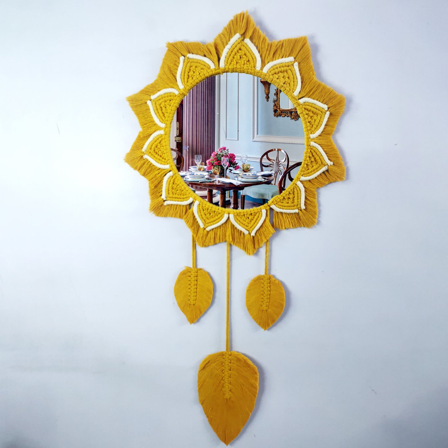 Leaf & Light – Macrame Mirror Wall Hanging
