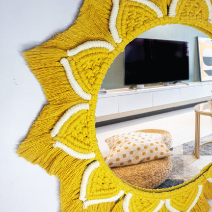 Leaf & Light – Macrame Mirror Wall Hanging