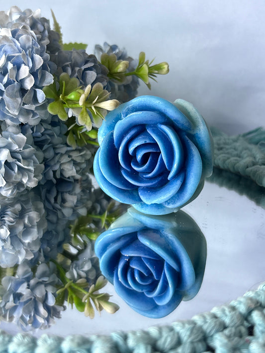🌹 Blooming Rose Scented Candle – Handcrafted Elegance (Set Of 3)
